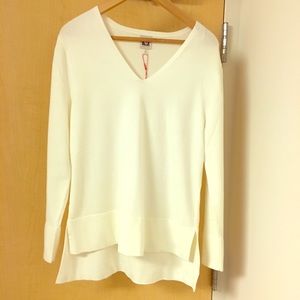 Anne klein v neck sweater!